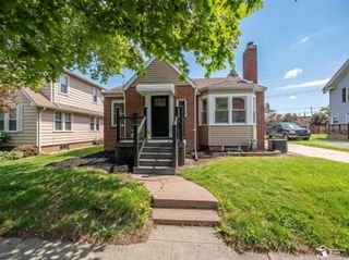 138 Tremont Street, Monroe, MI 48162