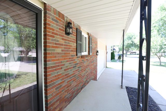 333 Windy Bluff Street, Flushing, MI 48433