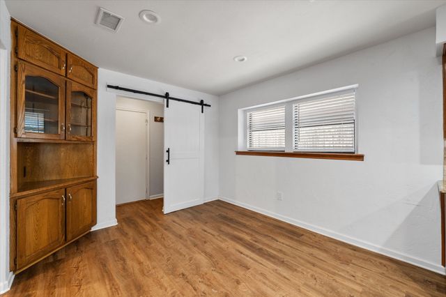 2206 Sand Creek Court, Arlington, TX 76006