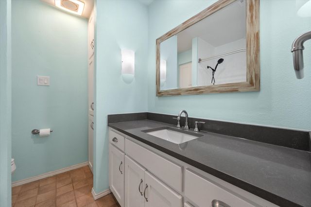 2206 Sand Creek Court, Arlington, TX 76006