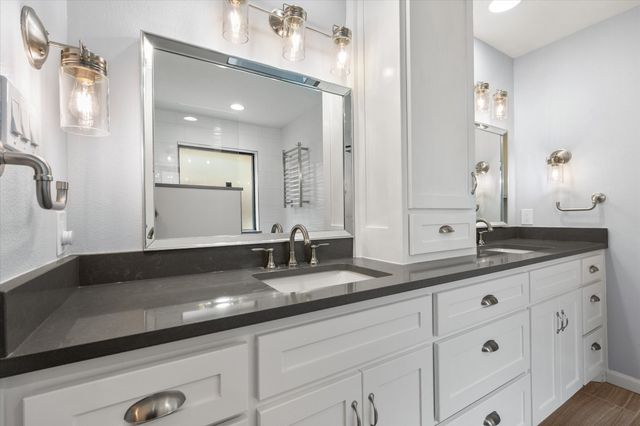 2206 Sand Creek Court, Arlington, TX 76006