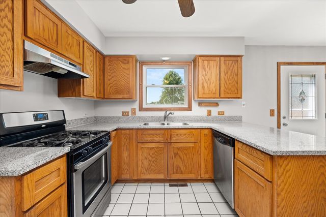 1125 Darin Drive, Lockport, IL 60441