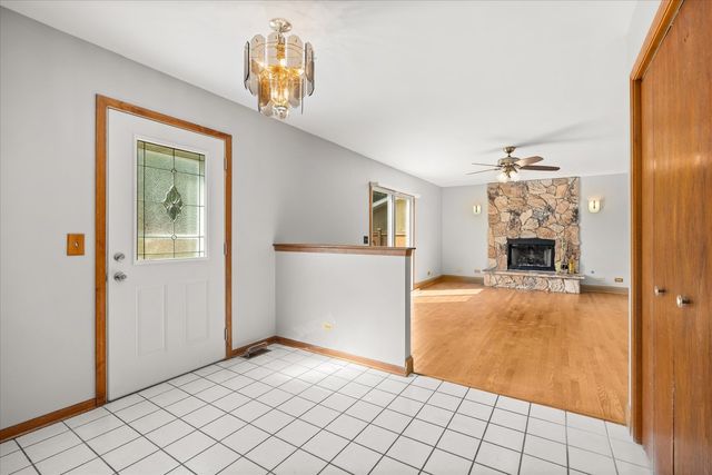 1125 Darin Drive, Lockport, IL 60441