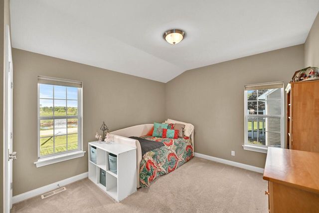 2946 Makou TRAIL, Waukesha, WI 53189