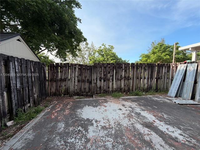 7245 NW 173rd Dr 2505, Hialeah, FL 33015