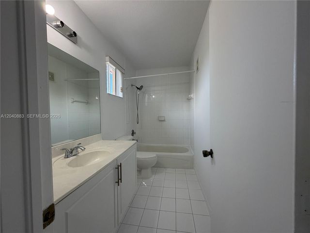 7245 NW 173rd Dr 2505, Hialeah, FL 33015