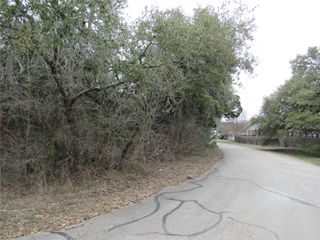 10802 Crestview DR, Jonestown, TX 78645