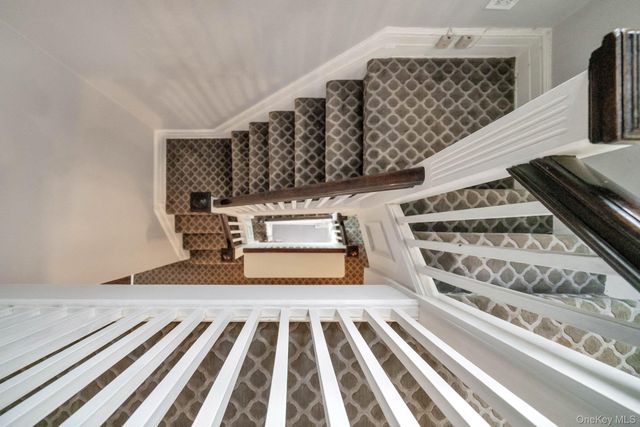 122-05 Metropolitan Avenue, Kew Gardens, NY 11415