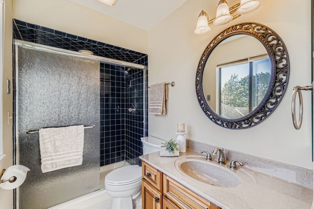 668 Shoreline Road, Lake Barrington, IL 60010