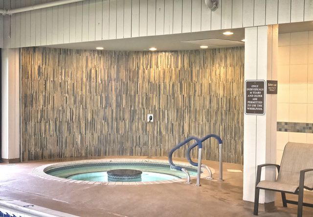 668 Shoreline Road, Lake Barrington, IL 60010