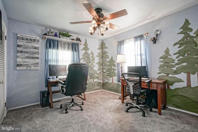 27 K DR, Pennsville, NJ 08070