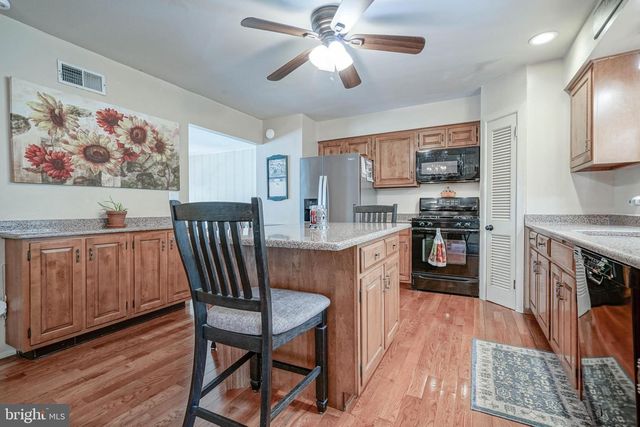 27 K DR, Pennsville, NJ 08070