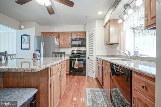 27 K DR, Pennsville, NJ 08070