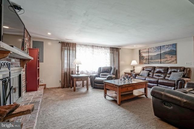 27 K DR, Pennsville, NJ 08070