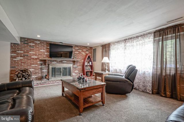 27 K DR, Pennsville, NJ 08070