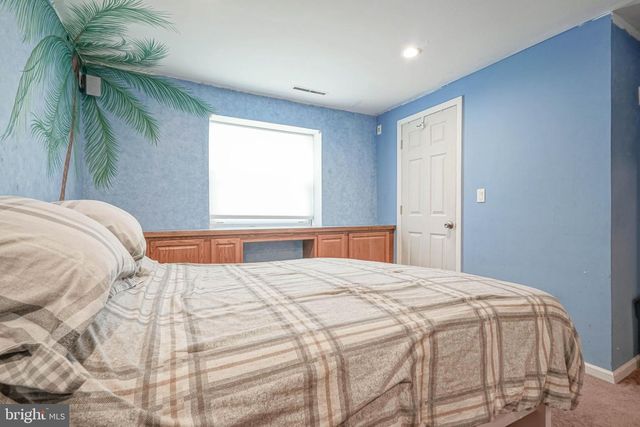 27 K DR, Pennsville, NJ 08070