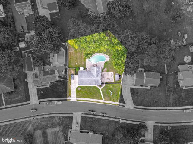 27 K DR, Pennsville, NJ 08070
