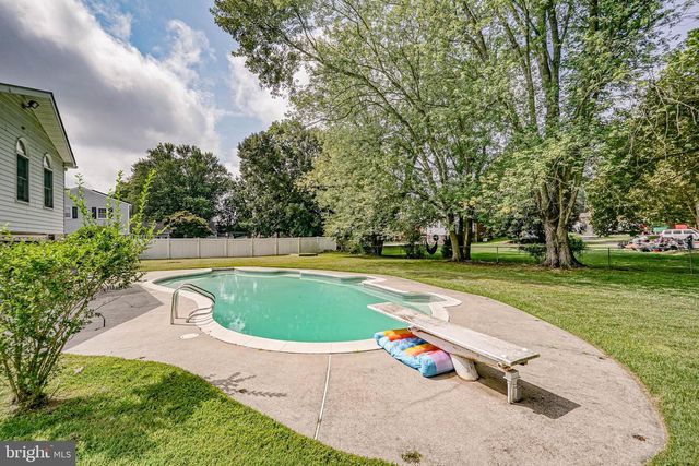 27 K DR, Pennsville, NJ 08070