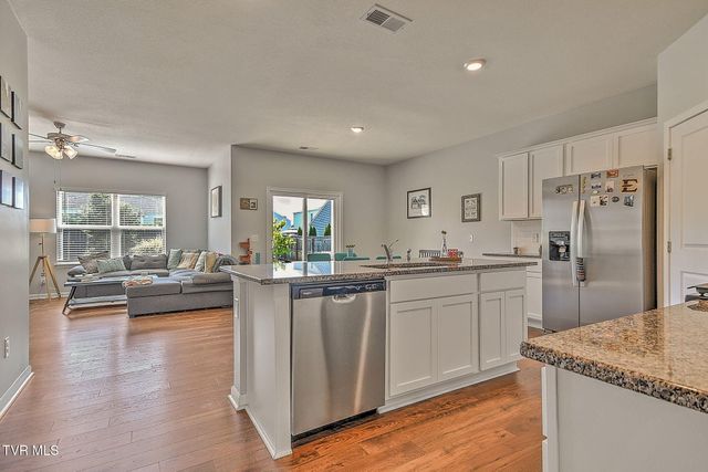 5031 Wildlife Circle, Piney Flats, TN 37686