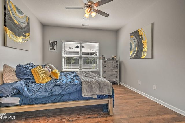 5031 Wildlife Circle, Piney Flats, TN 37686