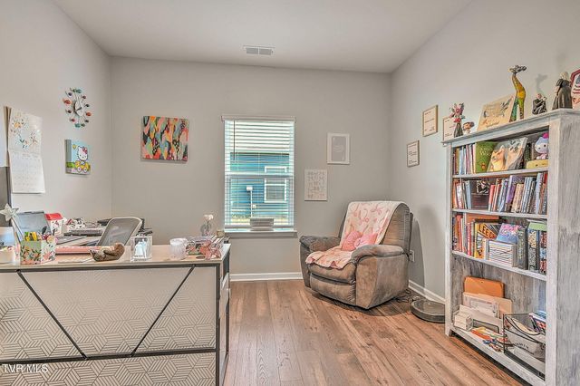 5031 Wildlife Circle, Piney Flats, TN 37686