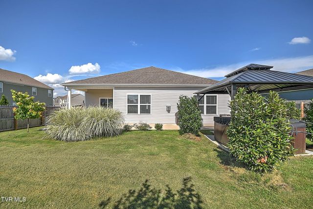5031 Wildlife Circle, Piney Flats, TN 37686