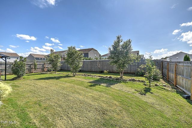 5031 Wildlife Circle, Piney Flats, TN 37686
