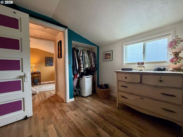 589 RIVINGTON St, Astoria, OR 97103