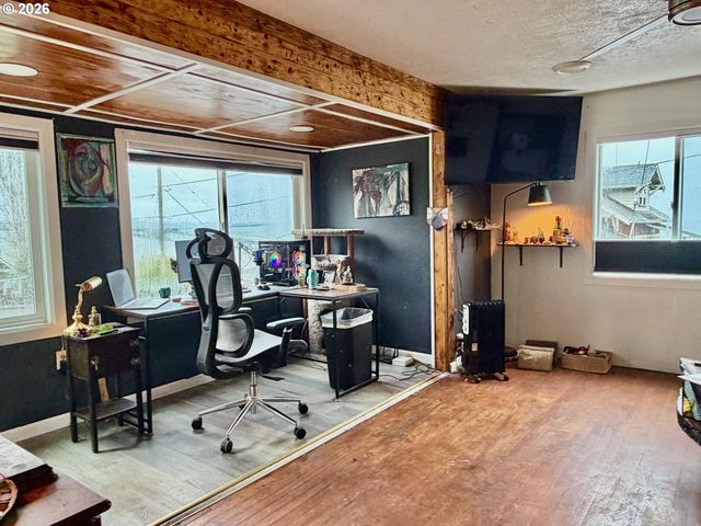 589 RIVINGTON St, Astoria, OR 97103