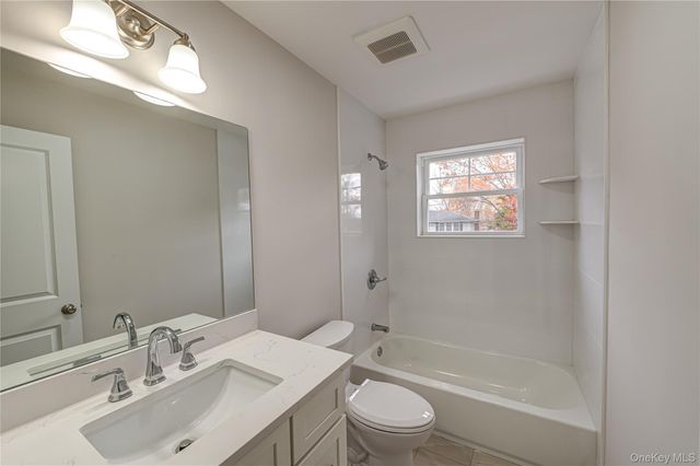 4 Forest Avenue, Port Jefferson Station, NY 11776