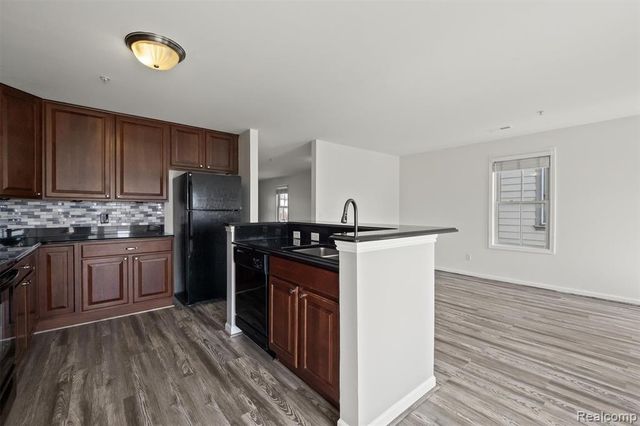 3872 Forester Boulevard, Auburn Hills, MI 48326