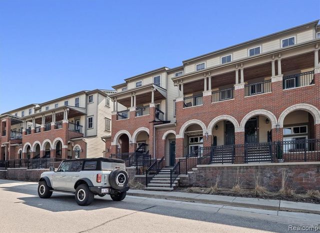 3872 Forester Boulevard, Auburn Hills, MI 48326