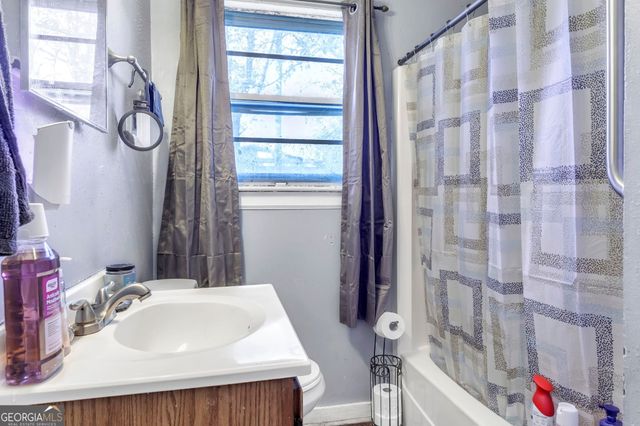 88 Thornton Drive, Hartwell, GA 30643