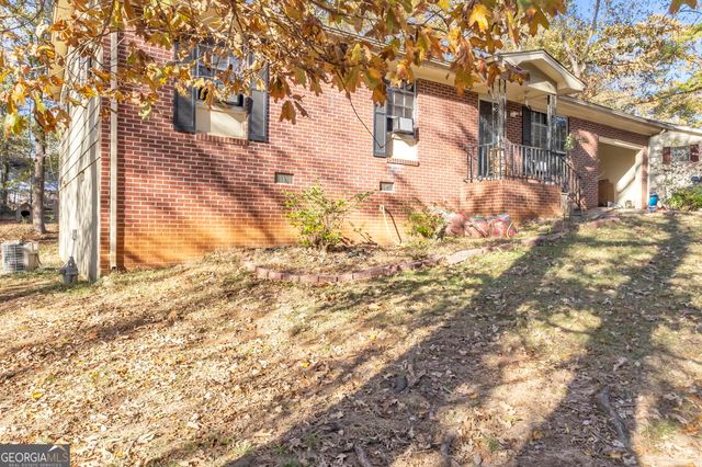 88 Thornton Drive, Hartwell, GA 30643