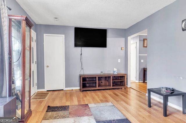 88 Thornton Drive, Hartwell, GA 30643