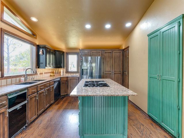 1404 Charles Drive, Shawnee, OK 74804