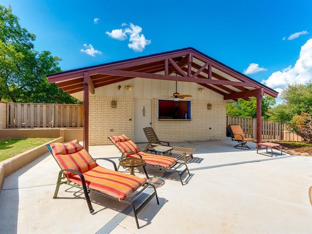 1404 Charles Drive, Shawnee, OK 74804