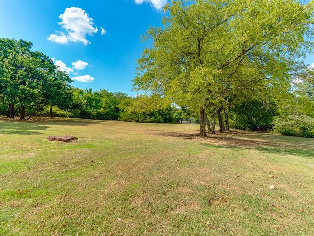 1404 Charles Drive, Shawnee, OK 74804