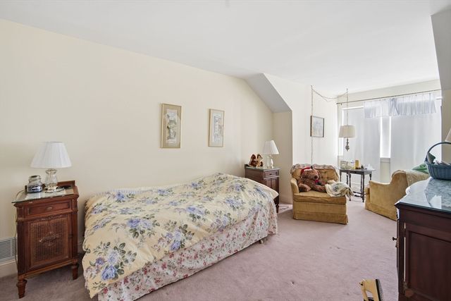 1 Aspen Dr 1, Wilbraham, MA 01095