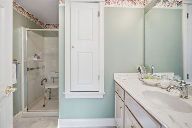 1 Aspen Dr 1, Wilbraham, MA 01095