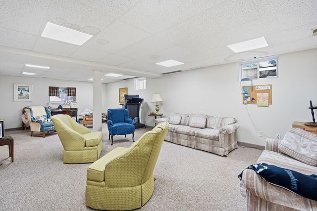 1 Aspen Dr 1, Wilbraham, MA 01095