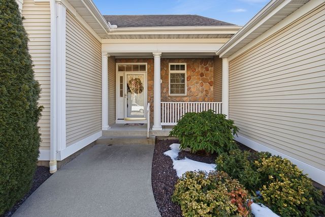 1 Aspen Dr 1, Wilbraham, MA 01095