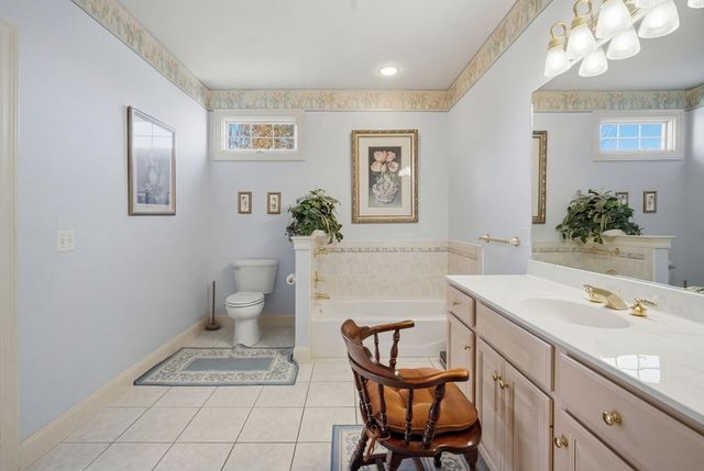 1 Aspen Dr 1, Wilbraham, MA 01095