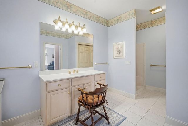 1 Aspen Dr 1, Wilbraham, MA 01095