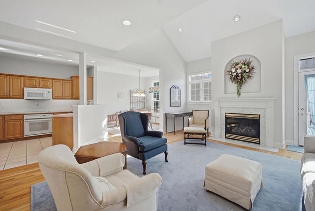 1 Aspen Dr 1, Wilbraham, MA 01095