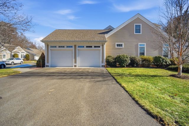 1 Aspen Dr 1, Wilbraham, MA 01095