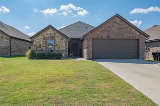 119 Comanche Drive, Greenville, TX 75402