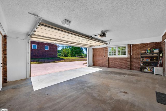 105 Lowry Road, Anderson, SC 29621
