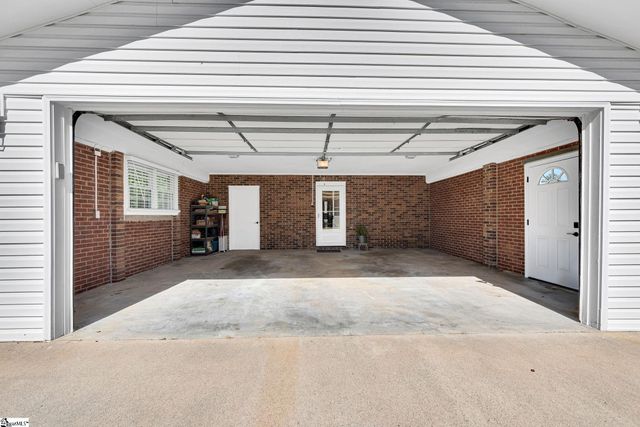 105 Lowry Road, Anderson, SC 29621