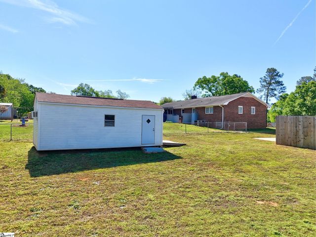 105 Lowry Road, Anderson, SC 29621